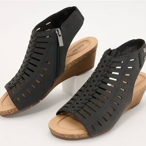 Earth Stacked Black Low Wedges with Inside Zipper- Hana